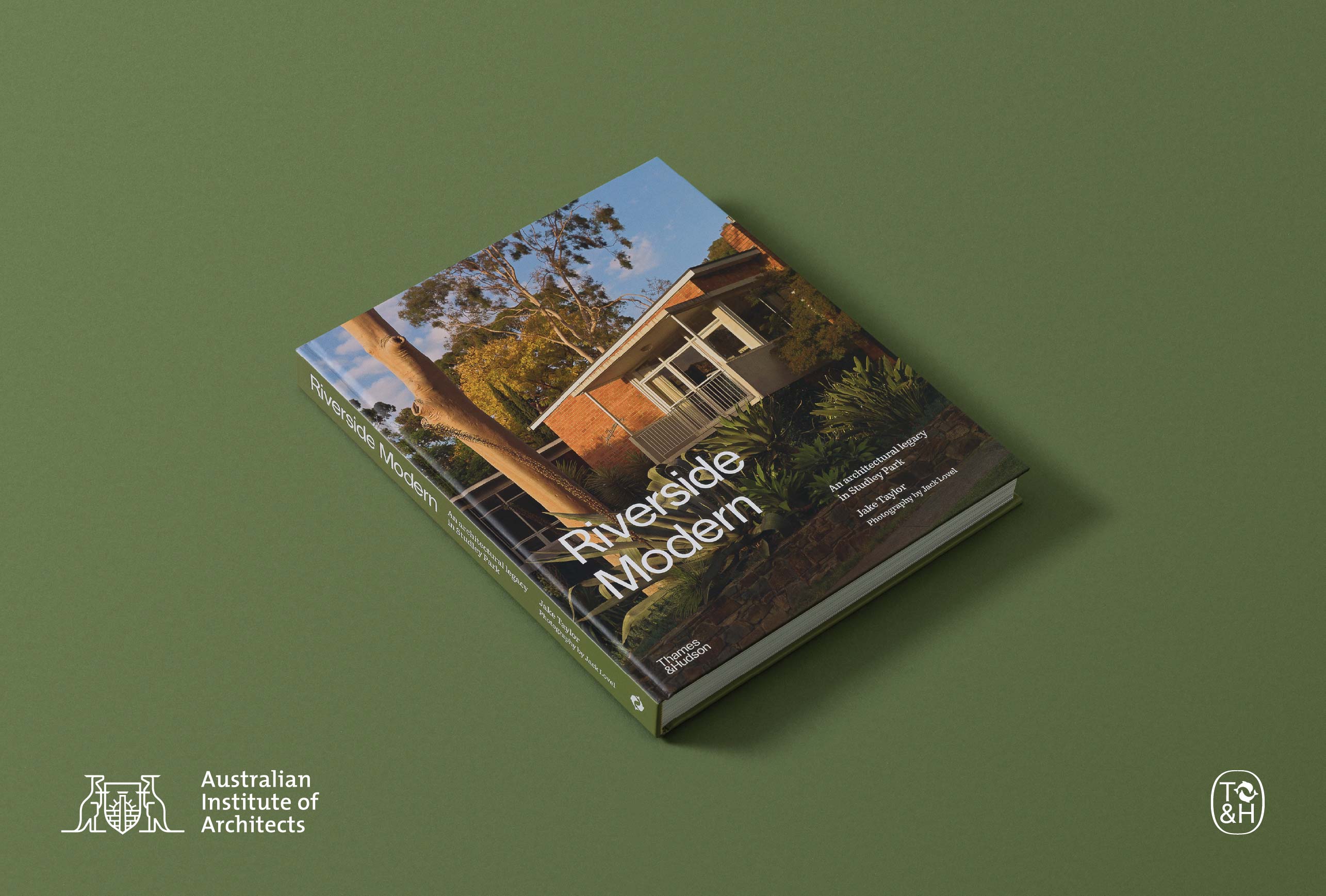 Riverside Modern Launch with Thames & Hudson